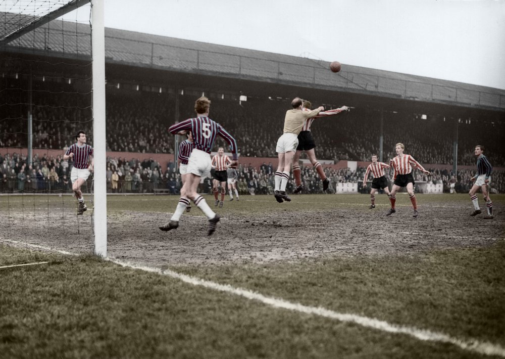 Bentford FC 4 Colors by Brendan Nevin