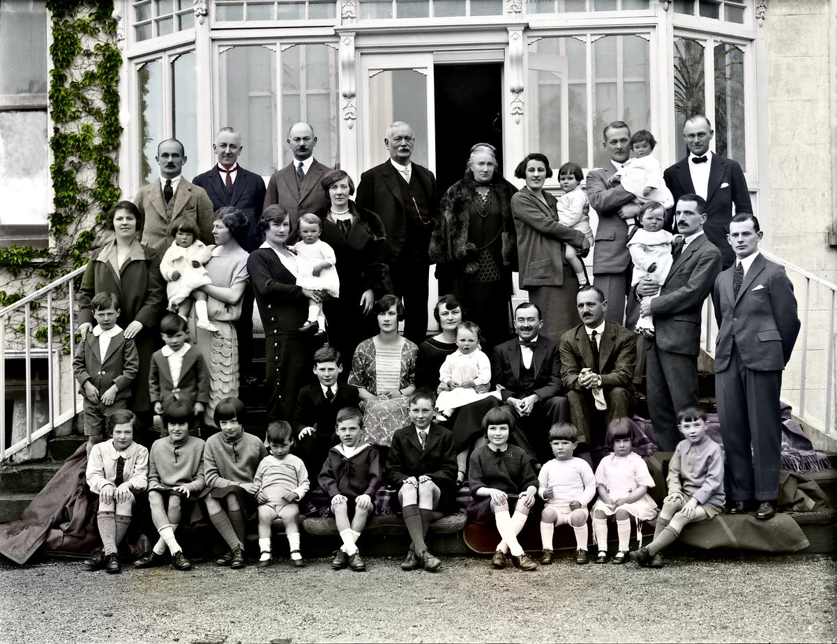 family-colorized result-gallery1